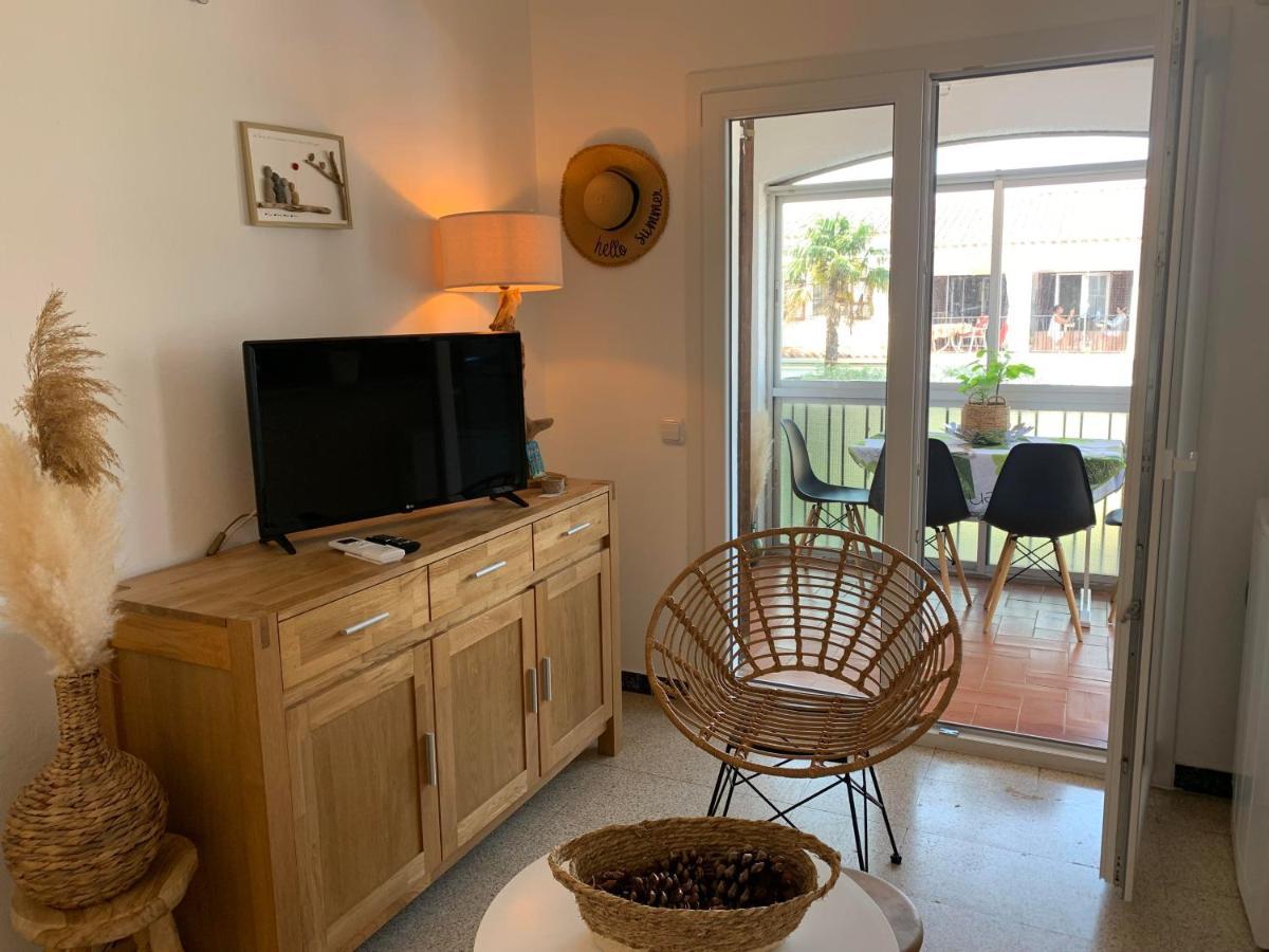 Cosy Apartment Of L'Escala Beach Buitenkant foto
